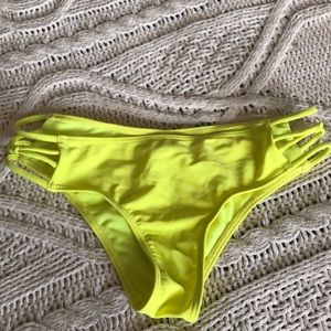 Cheeky fit bathing bottom